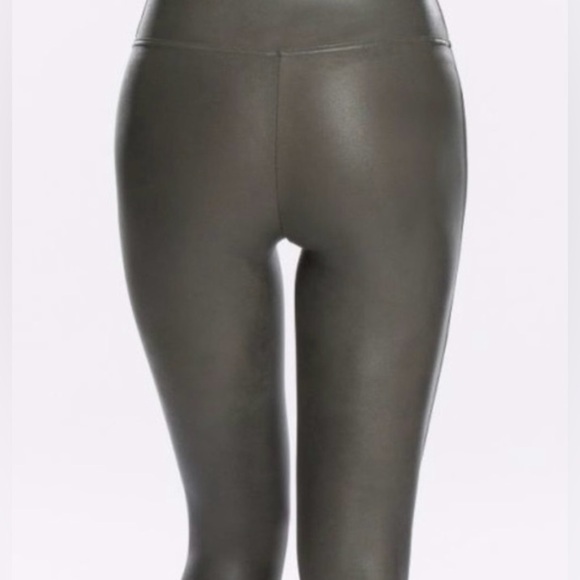 Spanx faux leather leggings, gunmetal, size Medium - Picture 5 of 8